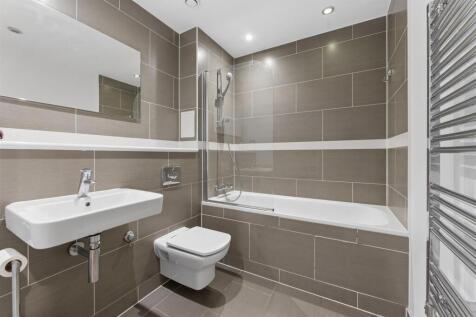 Flat 4, 2 Stanley Road, London, SW19 8RL-2.jpg
