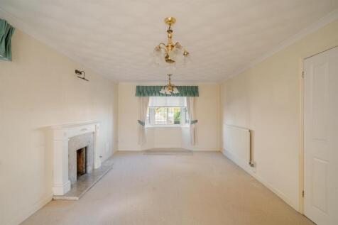 64 Cambria Close-19.jpg