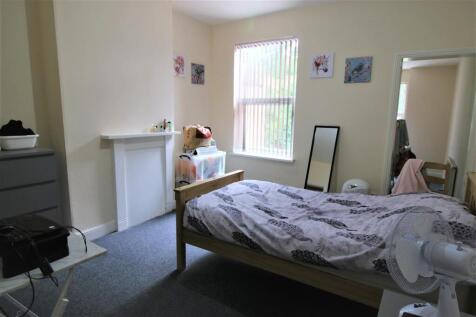 Bedroom 1 and 3.jpg