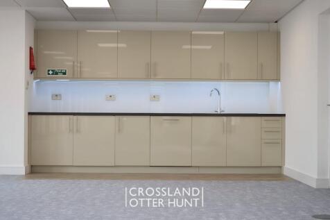 3PicsartAiImageEnhancer 2.png