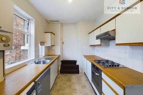 CAM01351G0-PR0112-STILL010