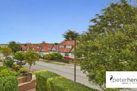 Delightful Far Reaching Views