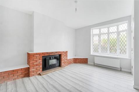 Living Room 1.jpg