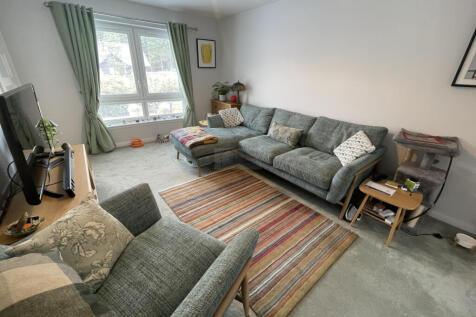 Lounge a.JPG