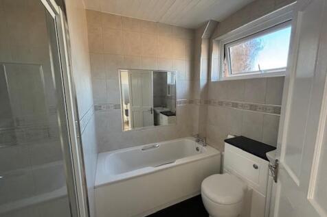 Bardsley Drive, Farnham photo 3