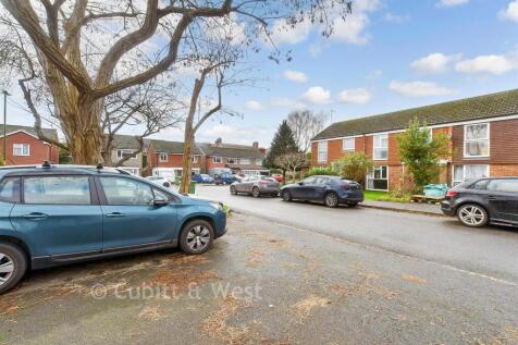 Hbdur - Driveway/Parking