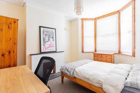 Abington Avenue photo 4