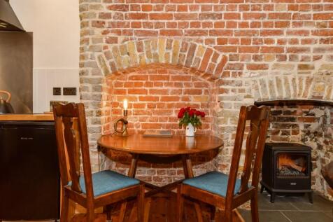 Internal Lifestyle Photograph