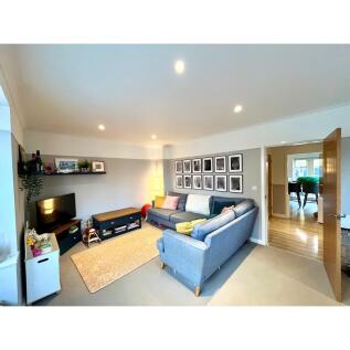 thumbnail_IMG-224...