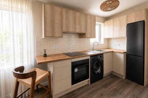 Open plan living / sleeping area