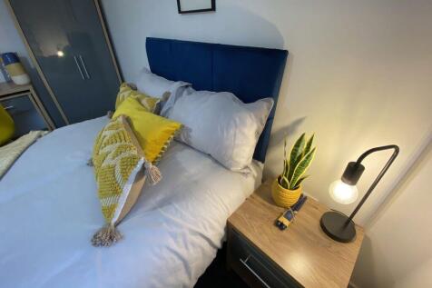 Room 4, Brynmore, PE3 8JF photo 4