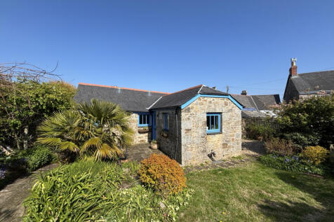 2 Bedroom Converted Barn for Sale