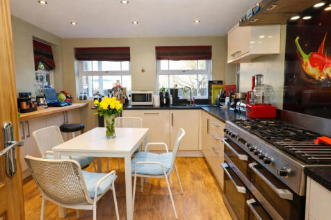 Kitchen:Breakfast room