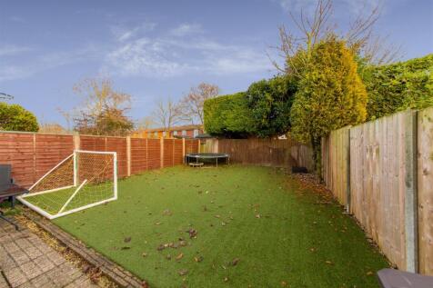 3 Peartree Dell (18 of 20).jpg