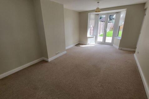 Oliver Whitby Road, Chichester photo 4