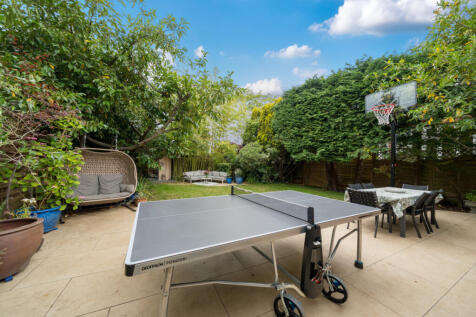 1315629-4-685d3a9...