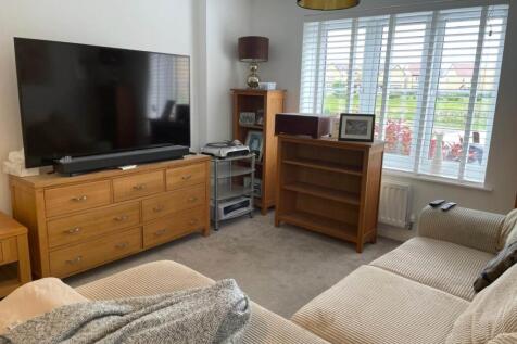 Mary Ellis Way, Witney photo 4