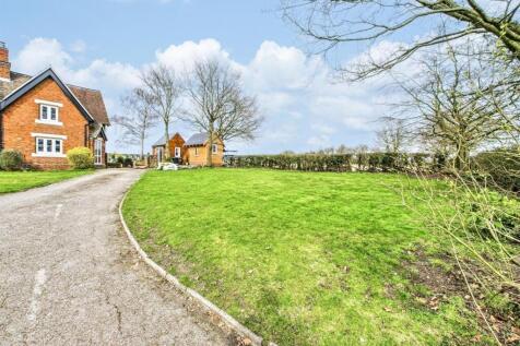 Beautiful Semi Detached Property