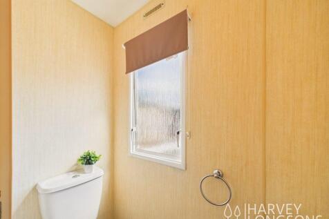 Additional toilet inside the ABI Horizon