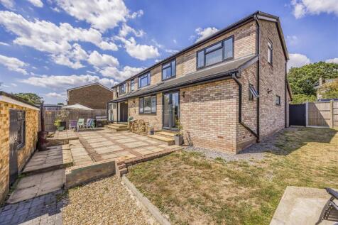 29 Wraysbury Park Drive, Emsworth-PorticoMarketing