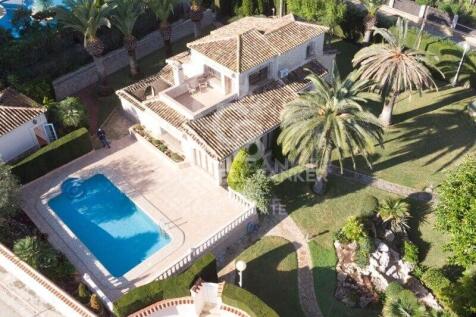 Property Image 1