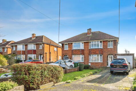Southampton, SO19 - property photo