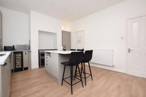 Churchfield Lane, Rothwell, Leeds, West Yorkshire photo 4