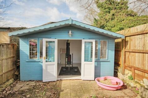 HOME OFFICE/SUMMER HOUSE