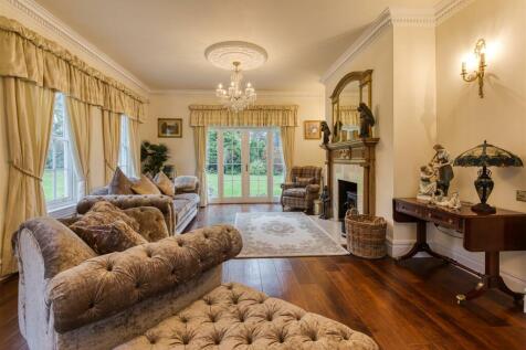 Lea House-drawing room3.jpg