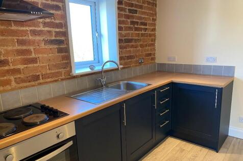 Falcon Way, Hailsham, East Sussex, BN27 photo 3