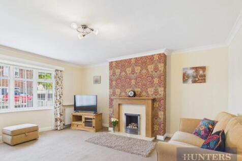 CAM03444G0-PR0161-STILL001.jpg