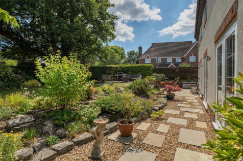 1321580-8-686fc4c...