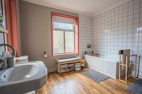 Wainhouse - 8 Heathfield place, HX3 0BX-18.jpg