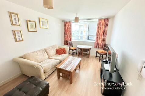 Open Plan Lounge / Kitchen