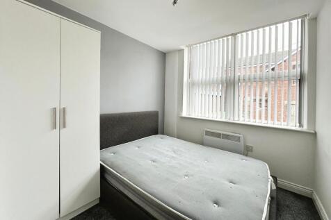 Grey Street, Camden House, OL6 photo 4