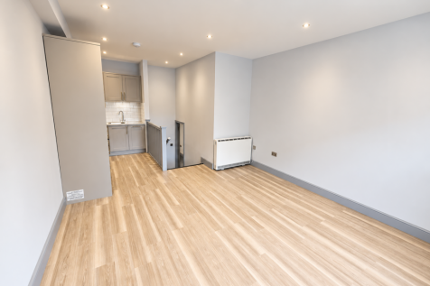 Regent Road, Altrincham, Trafford photo 3