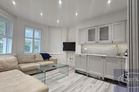 Kitchen/Living Space
