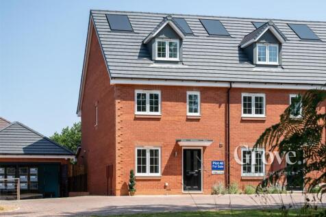 48 Springbrook Gardens Blakedown 2.jpg
