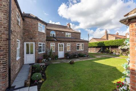 Rose Garth External-11.jpg