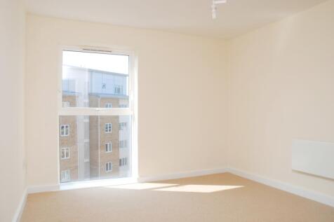 Lanadron Close, Isleworth, TW7 photo 4
