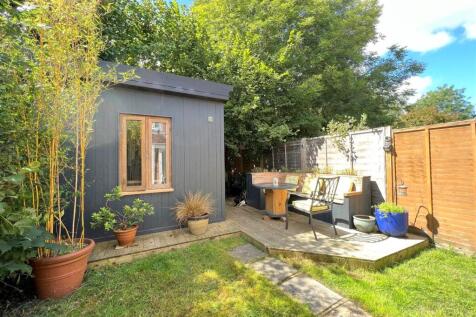 Garden Exterior-001.jpg