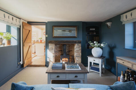 313848 - Bull Hill Cottage, Hawstead-17.jpg