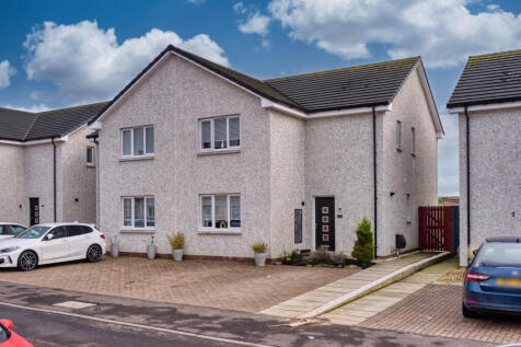 3 Bedroom Semi Detached Villa