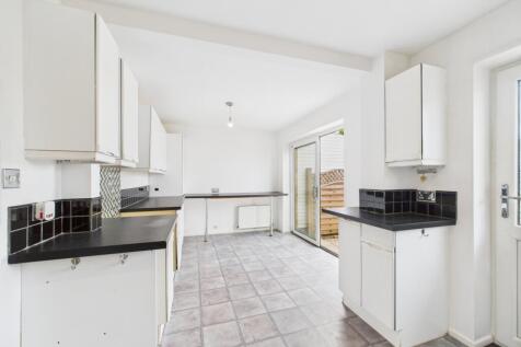 CAM02023G0-PR0145-STILL022