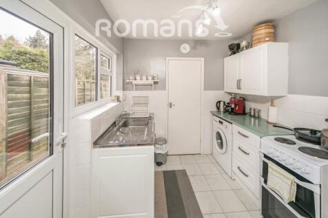 Hemdean Road, Caversham, Reading, RG4 photo 4