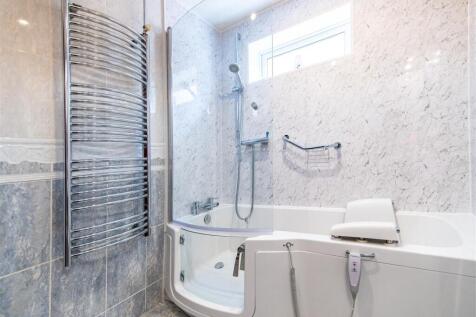 8 Morton Close-14.jpg