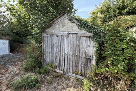 IMG_7840 garage.JPG