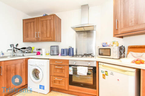 Flat 3, Park View Court, West Bridgford photo 4
