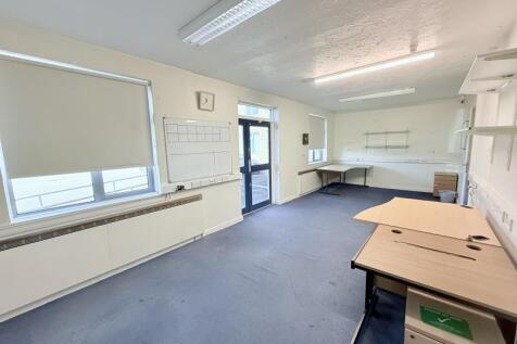 Office to rent Image 7