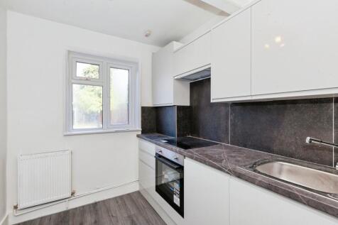 Elliman Avenue, Slough photo 2